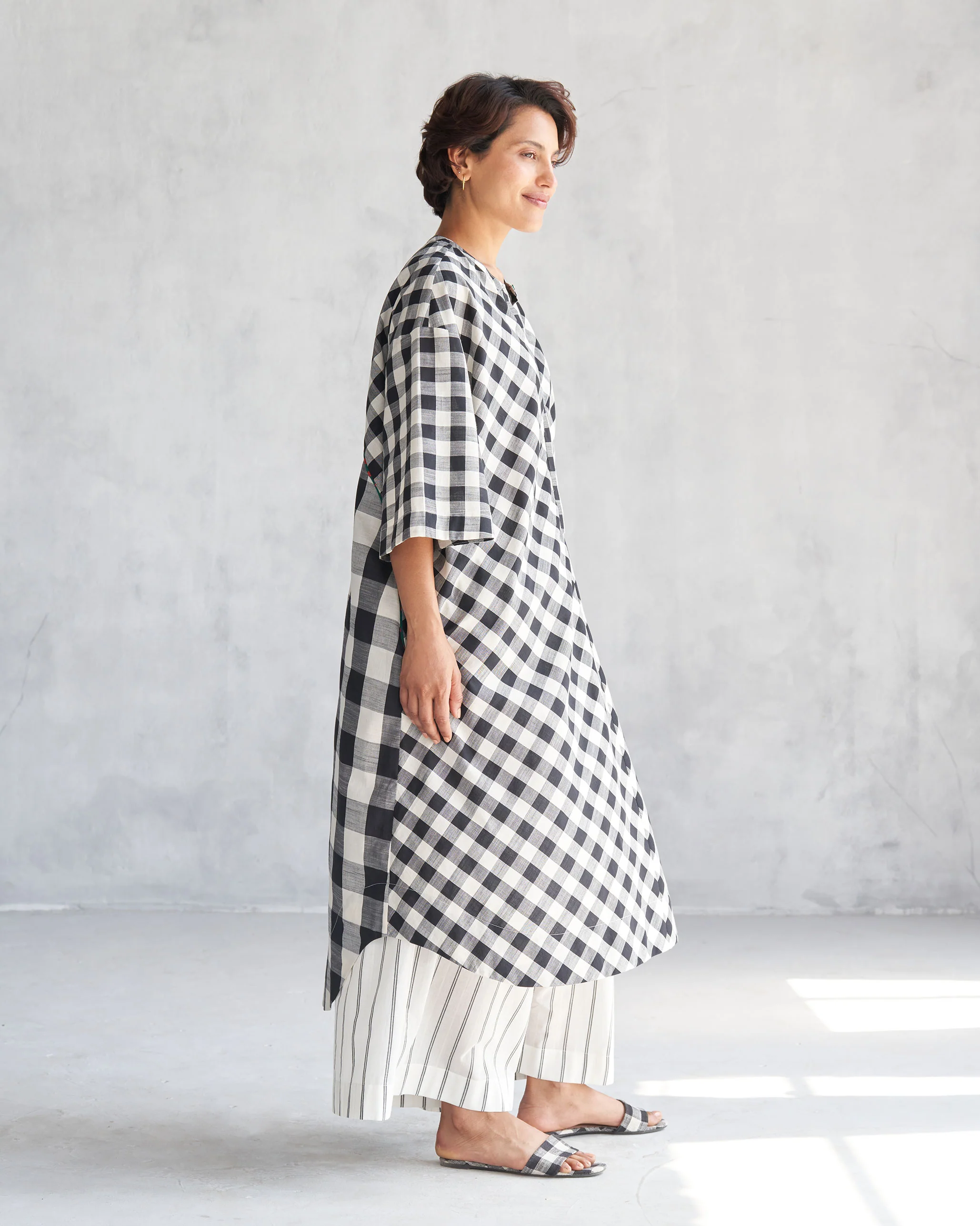 Zanzibar Panelled Kurta - Black & Ivory - Image 4