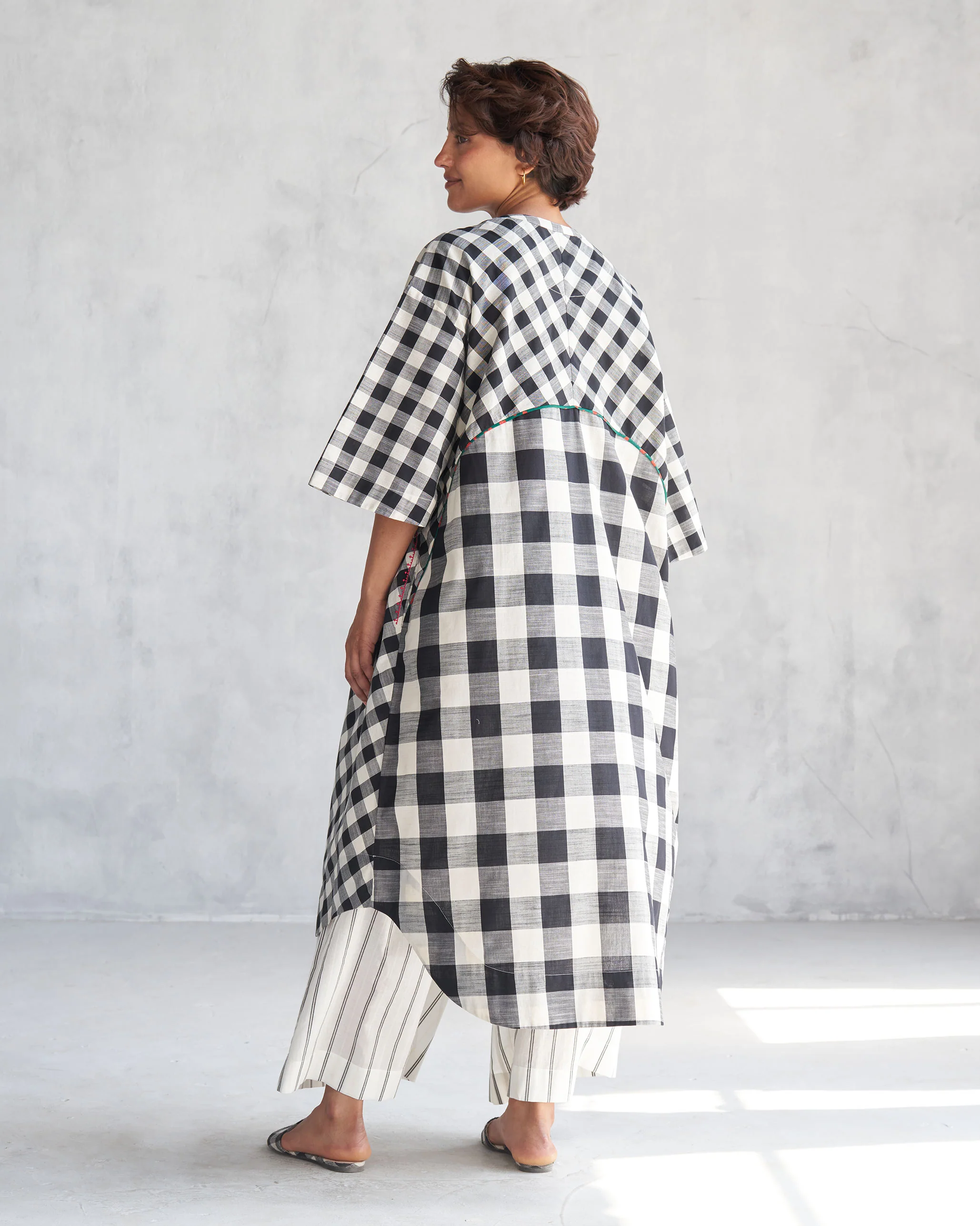 Zanzibar Panelled Kurta - Black & Ivory - Image 5