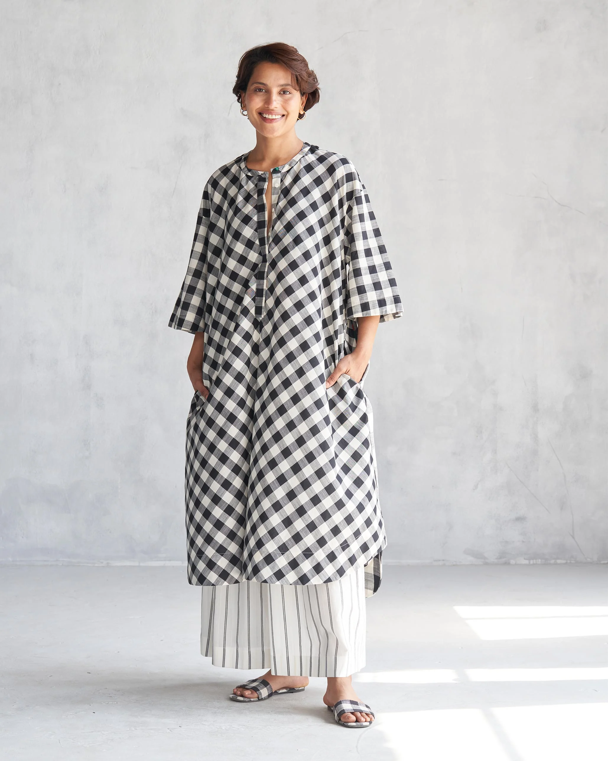 Zanzibar Panelled Kurta - Black & Ivory - Image 7