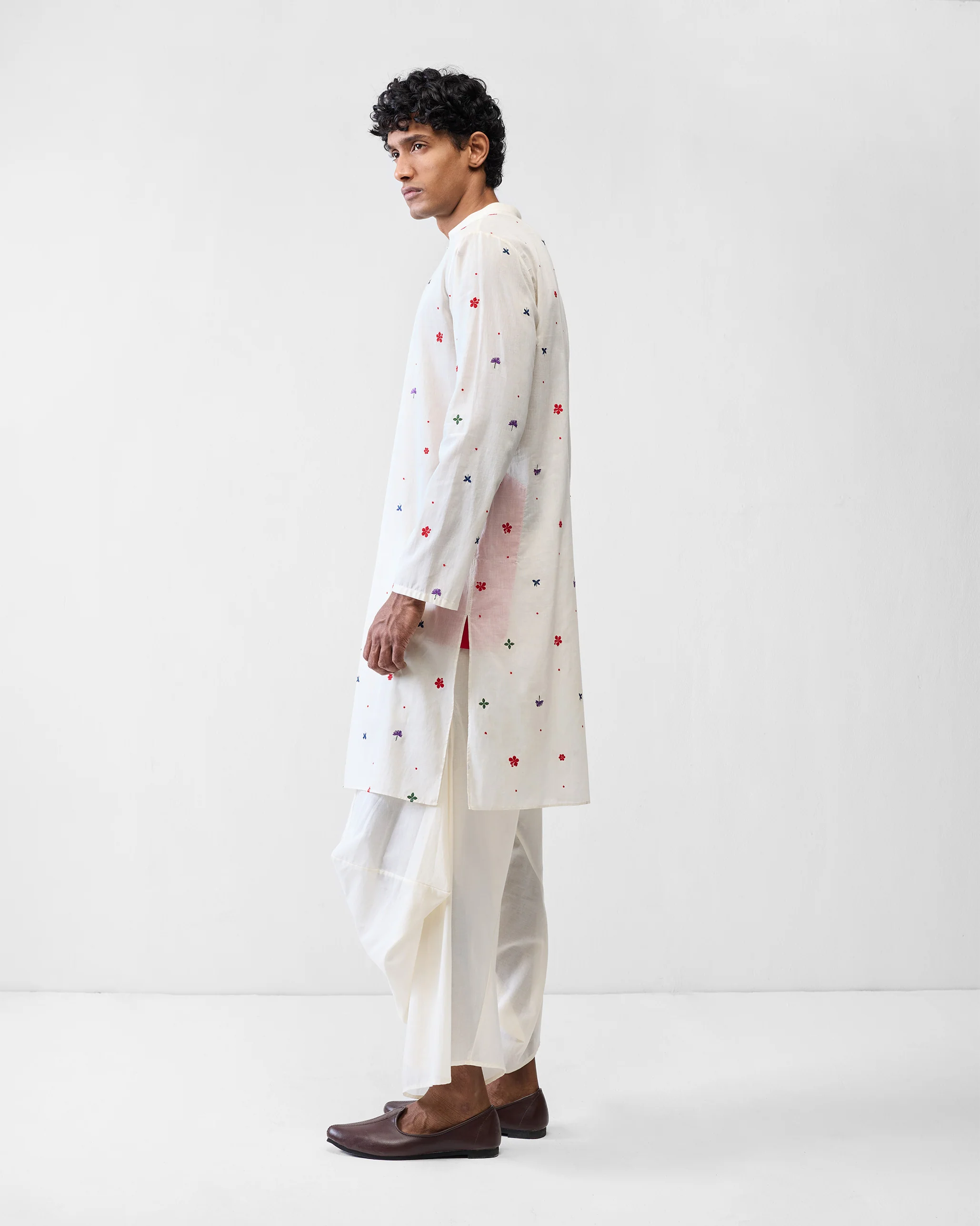 Zenith Kurta - Ivory & Red Embroidered - Image 2