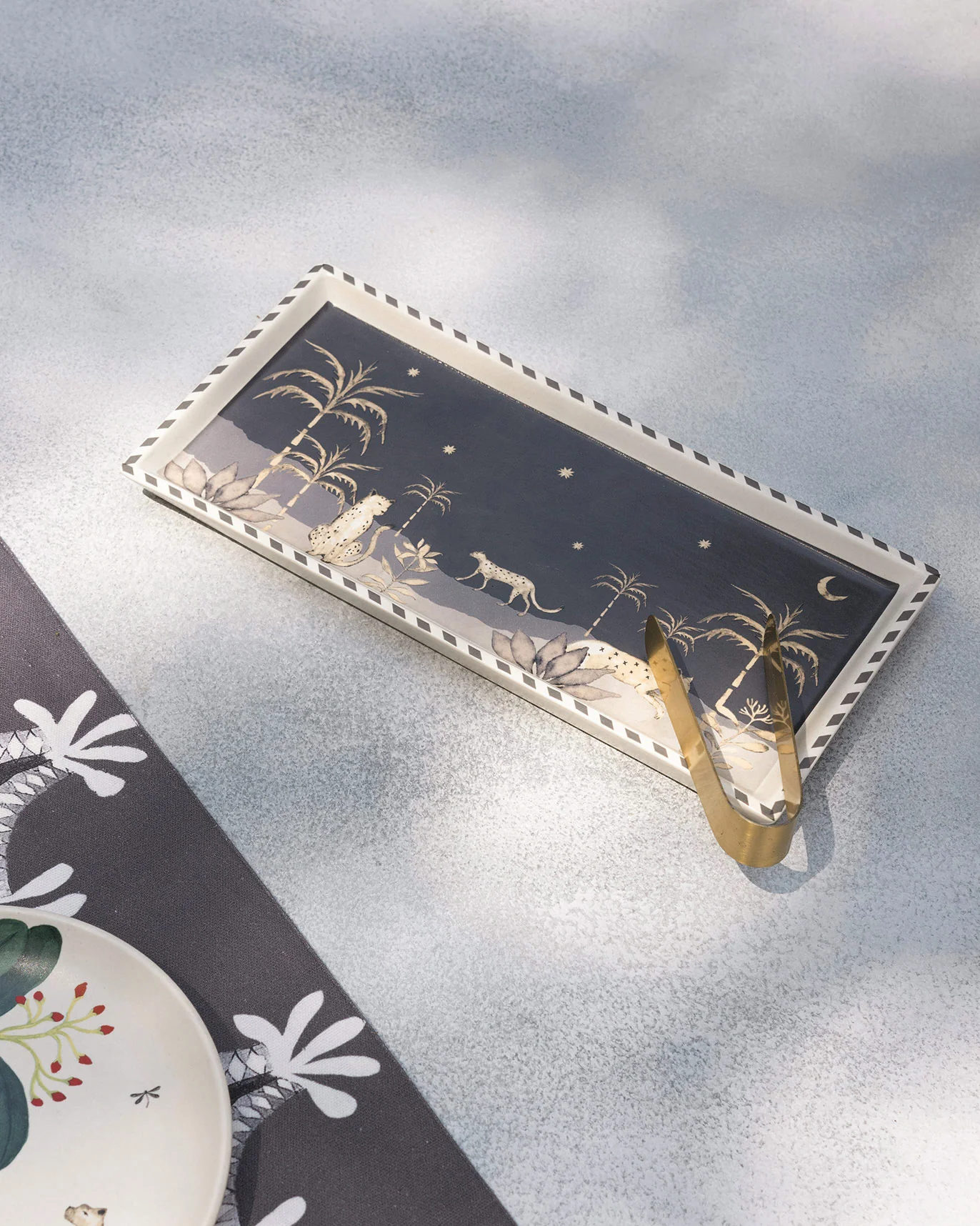 Zuri Cookie Tray with Tong - Image 3